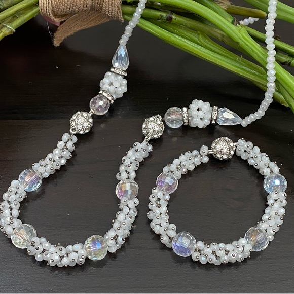 Convertible Handmade White/Clear Crystal Glass Beads Magnetic Clasps Jewelry Set - Picture 2 of 16